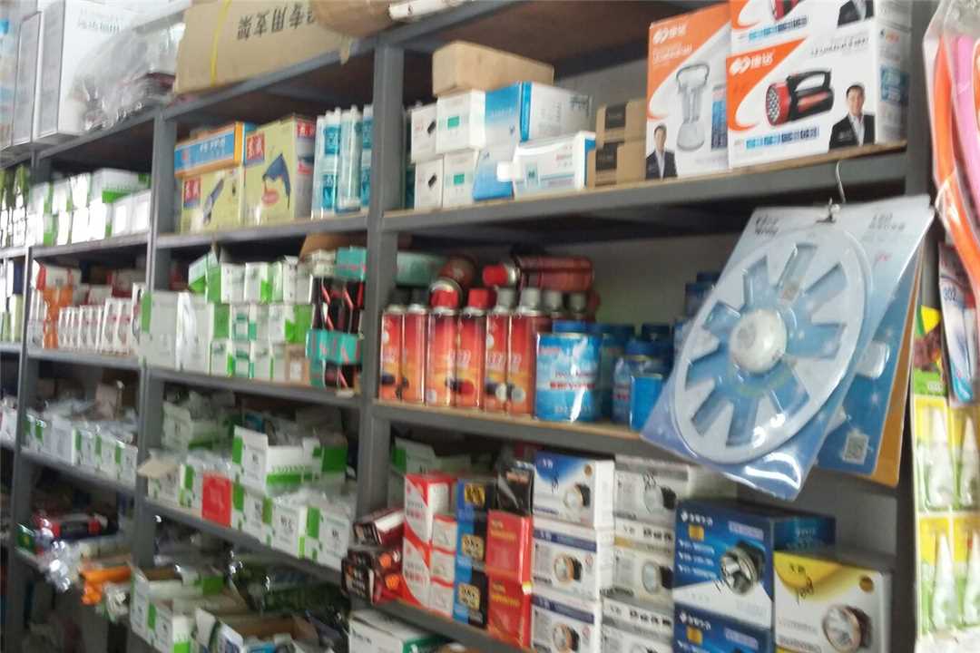 京山县石龙毛聋子五金水暖灯饰五金店3