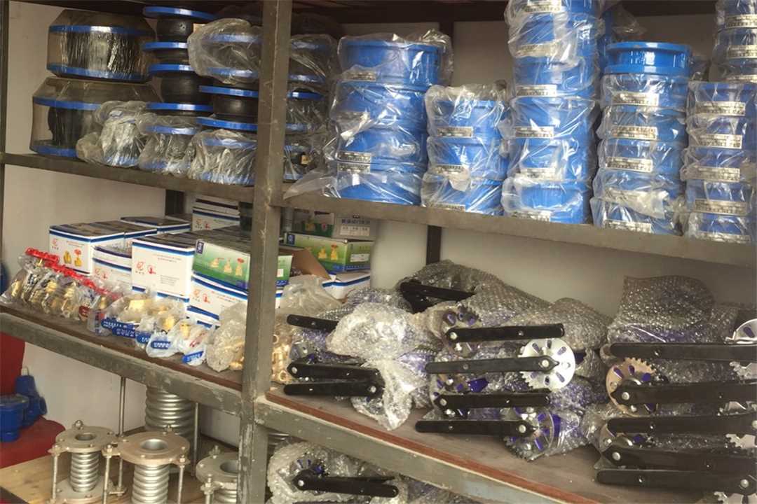 丰台水泵变频自来水管件五金店4