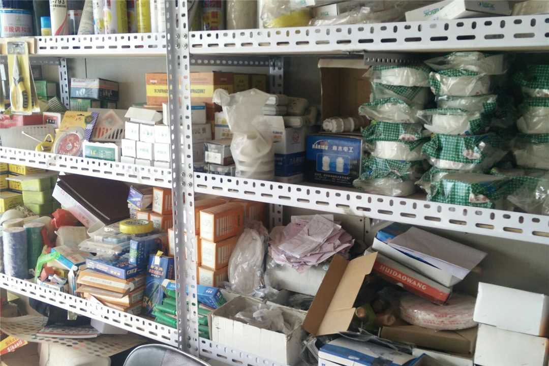 东丽天津聚四方装饰材料商行五金店4