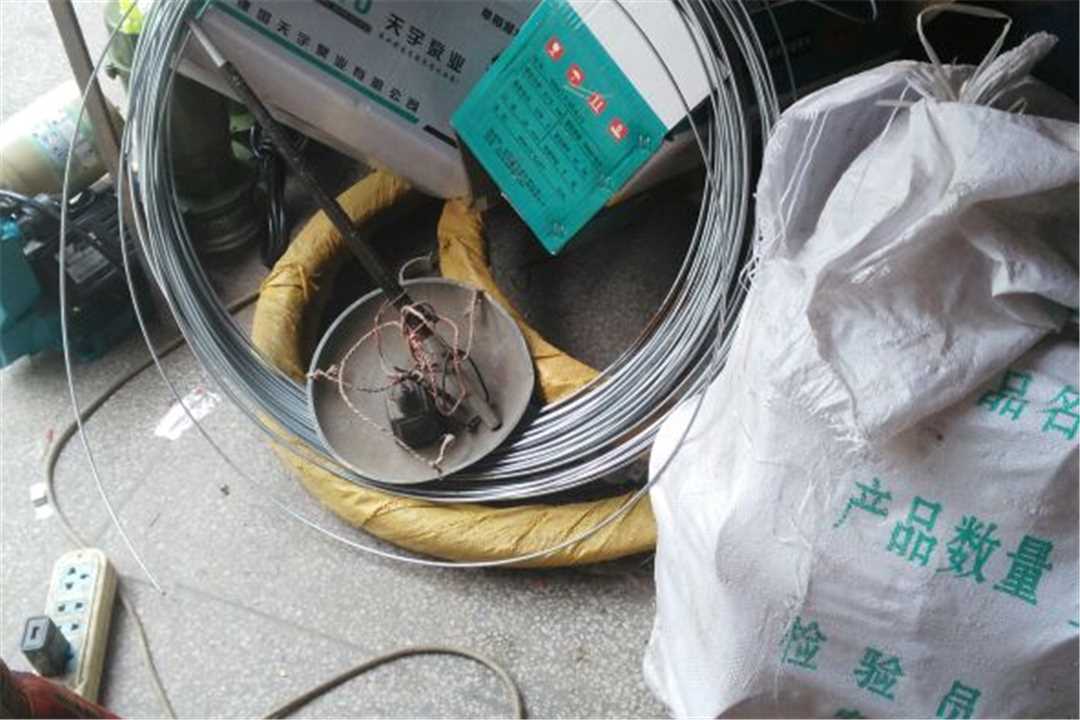 鹤城公牛插座五金日杂店五金店3