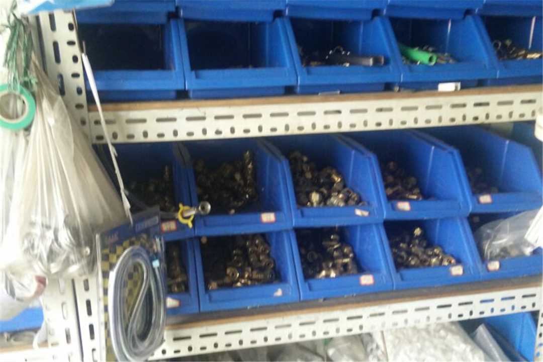 河西河西津利达装饰辅料五金店2
