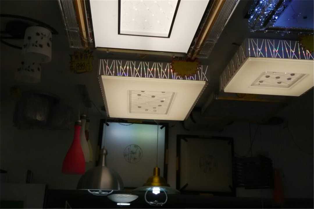 明业灯饰欧普照明五金店4