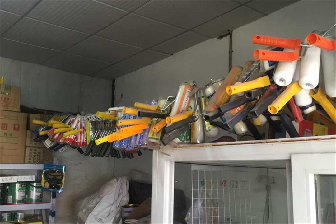 大兴康奇丽水性漆批发五金店3