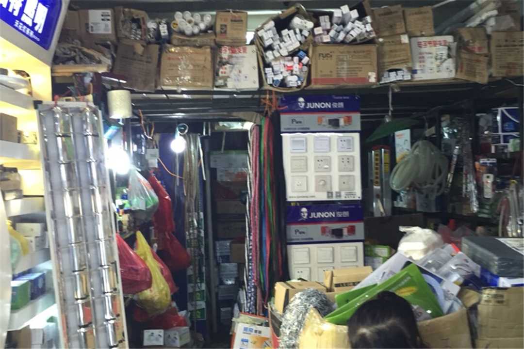西乡塘南宁市万运五金交电经营部五金店3