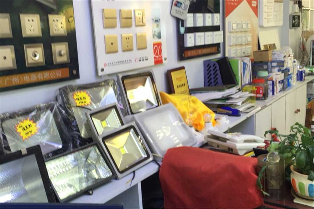 西乡塘南宁市广发五金交电经营部五金店6