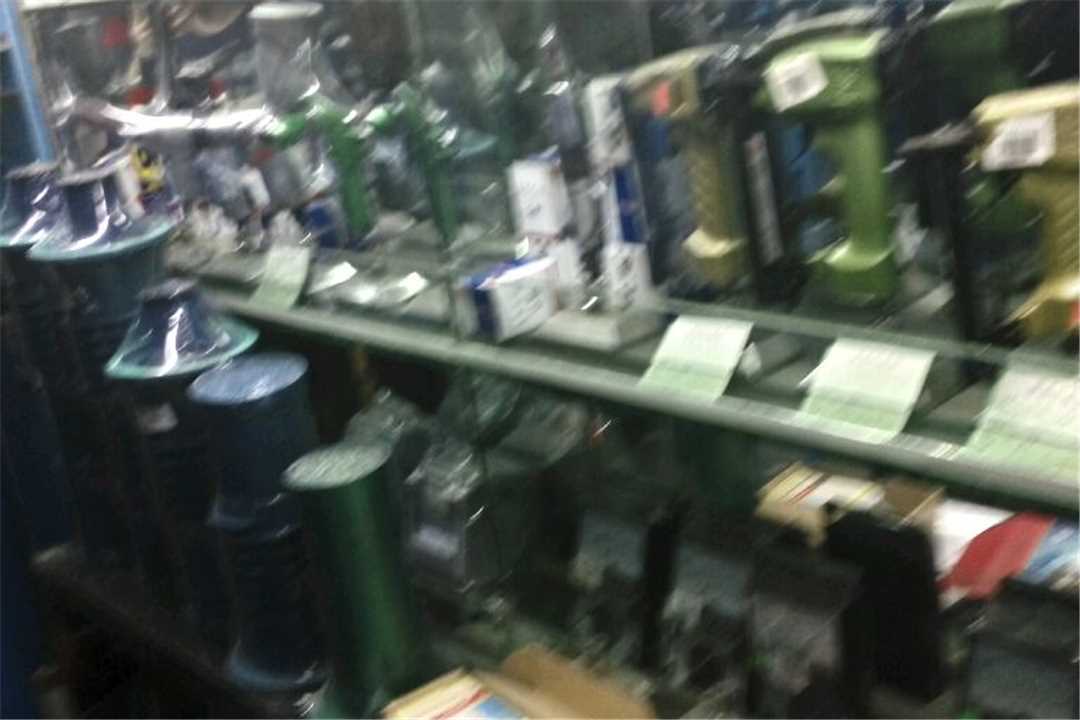 花都广州鼎新机电设备有限公司五金店3