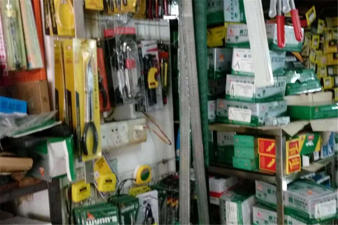 花都兴茂五金机电五金店5