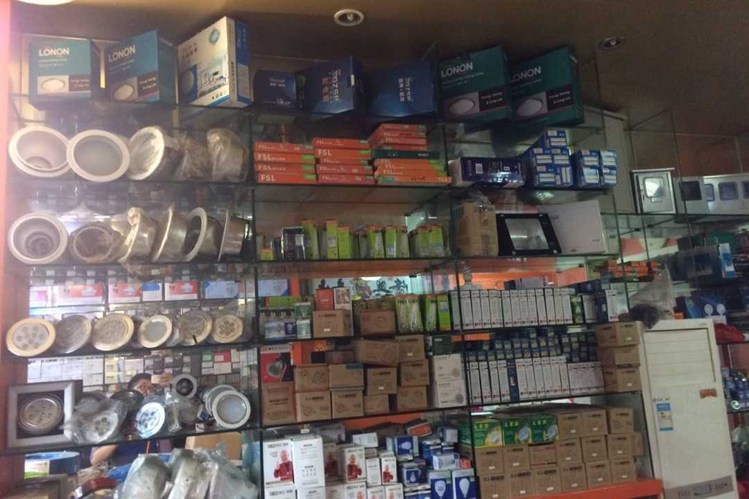 天河广州市卡匠机电科技有限公司五金店2