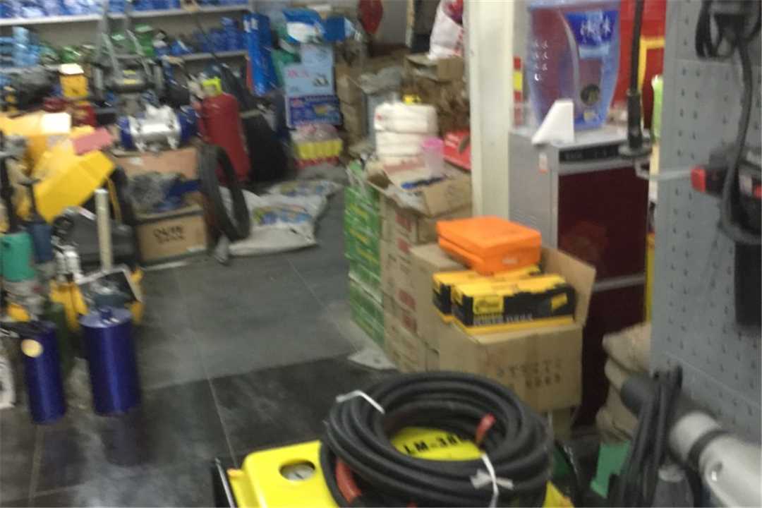 黔江重庆铭鉴商贸公司五金店5