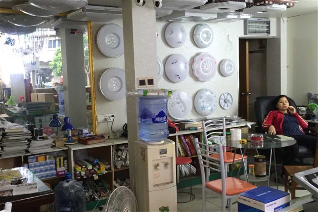 西乡塘南宁市超群照明电器批发部五金店2