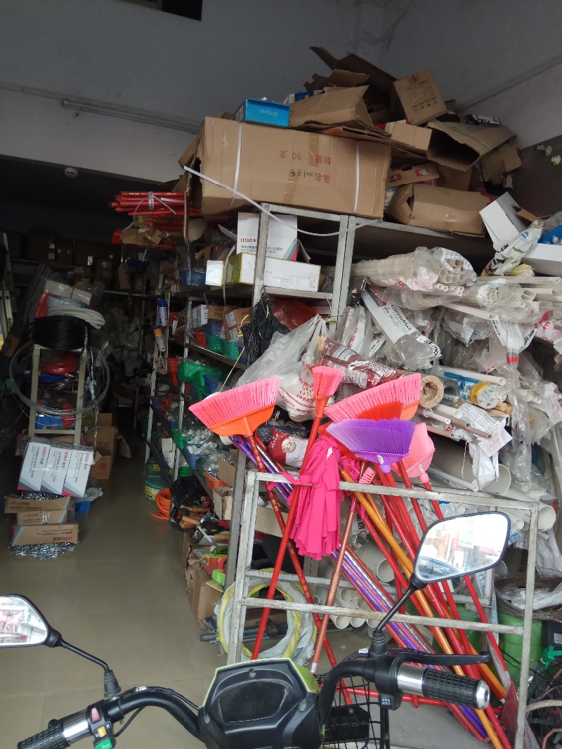 惠东县城来旺五金店五金店2