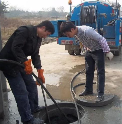 九龙坡唐经理家装维修师傅3